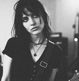 eileennoise_milesofnothing