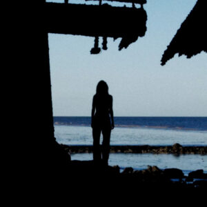 nieveella_standingonapaneofglass